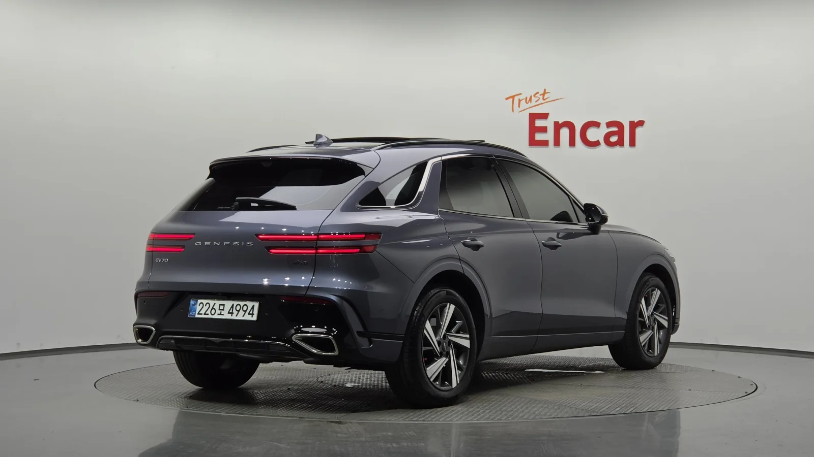 2025 Genesis GV70