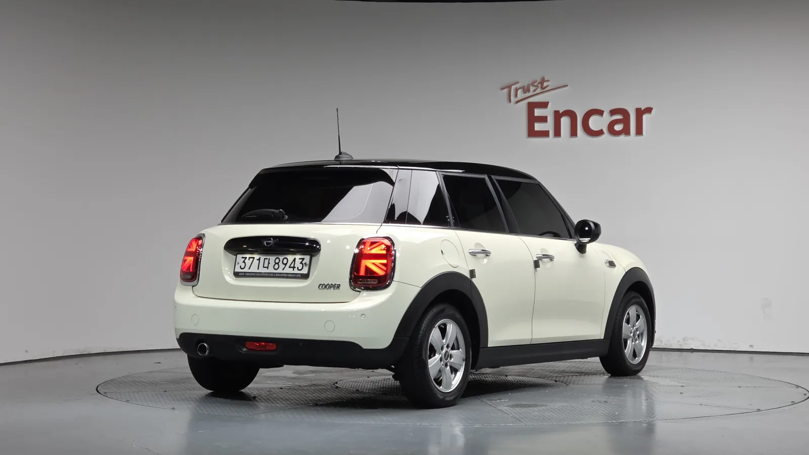 2021 MINI Cooper