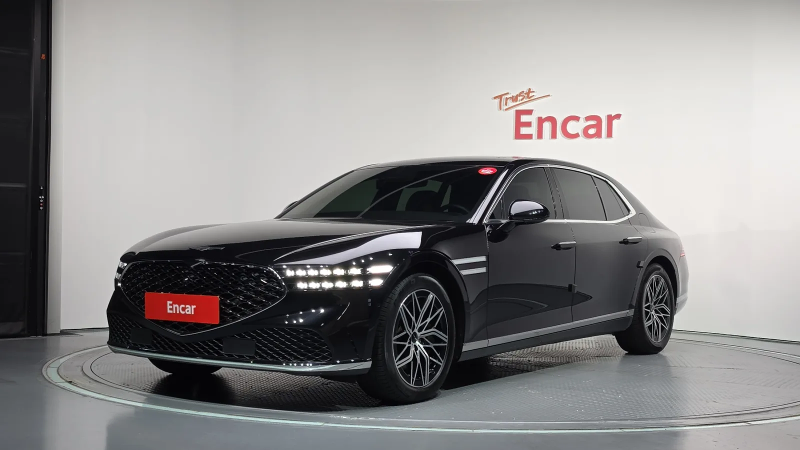 2025 Genesis G90