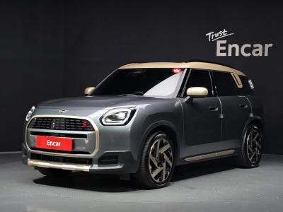 2025 MINI Countryman