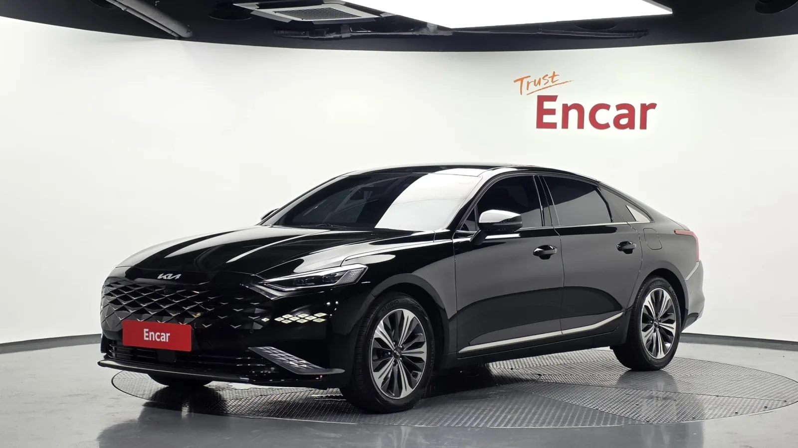 2023 Kia K8