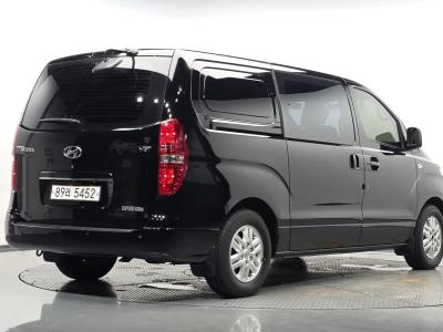 2020 Hyundai Starex