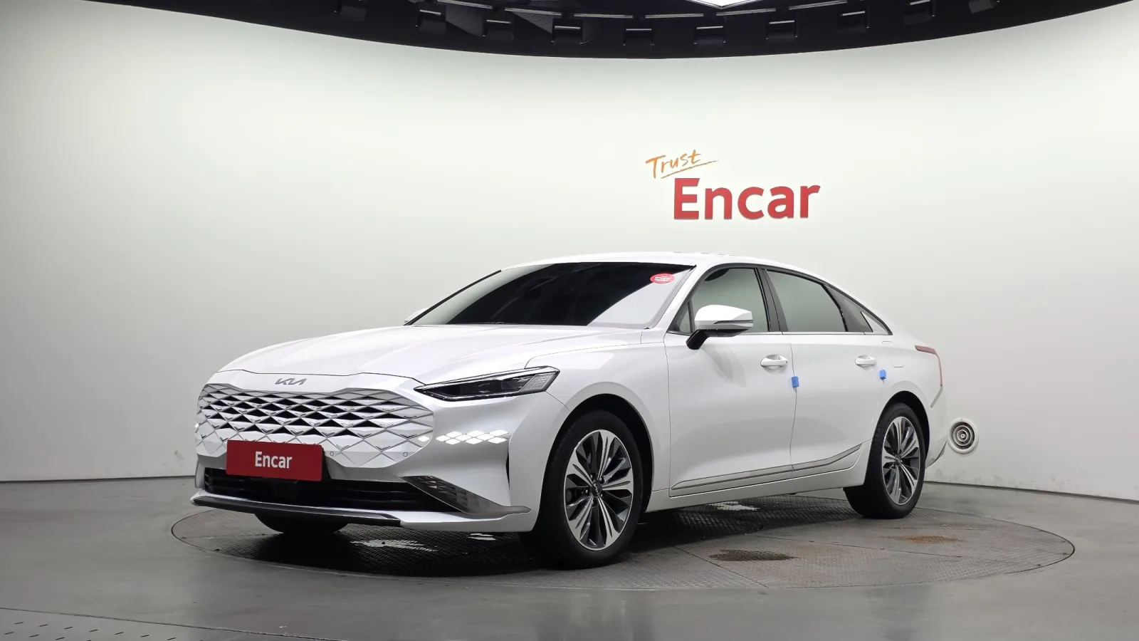 2023 Kia K8