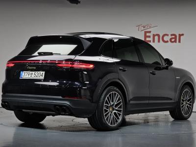 2022 Porsche Cayenne