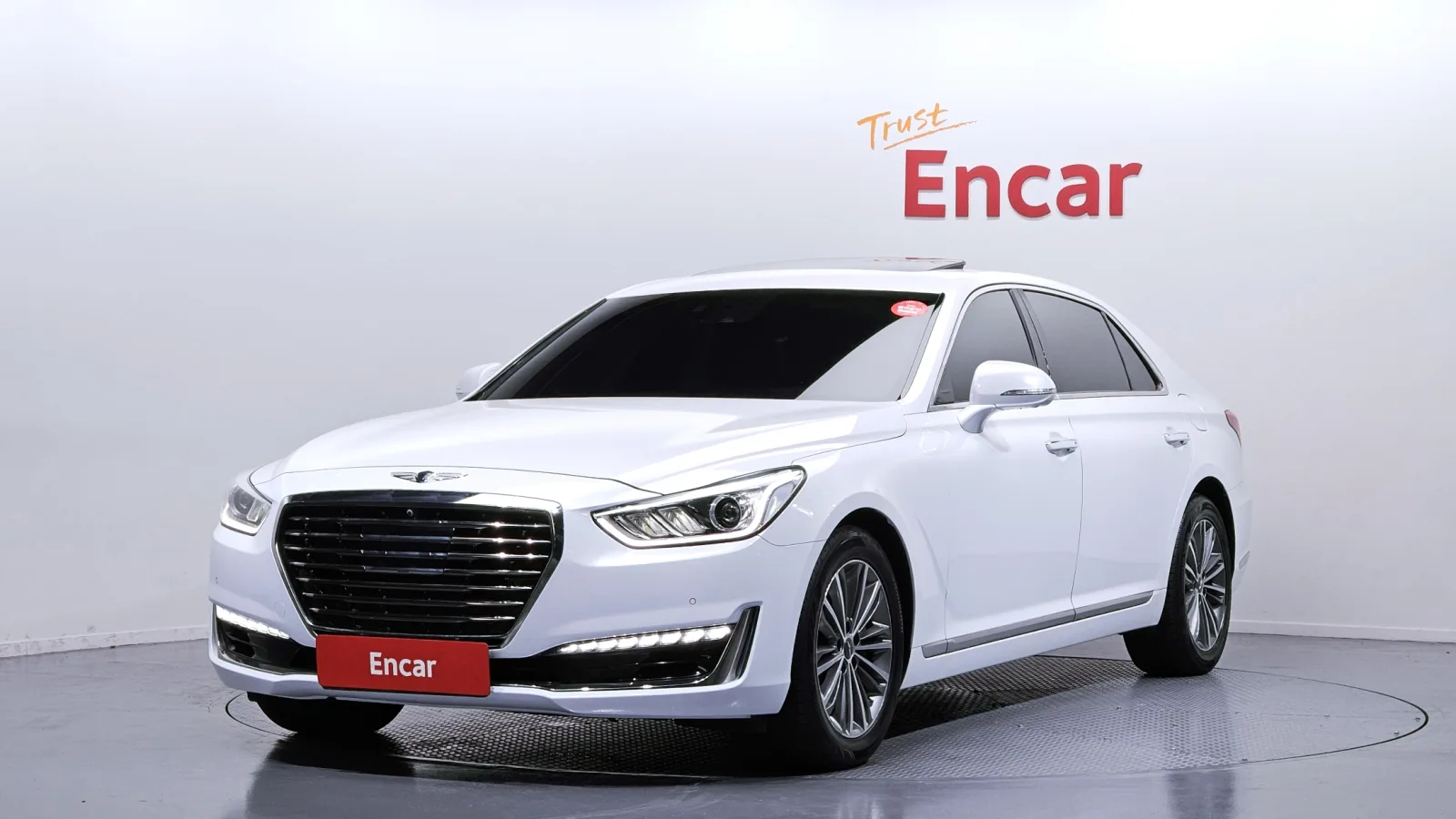 2018 Genesis EQ900