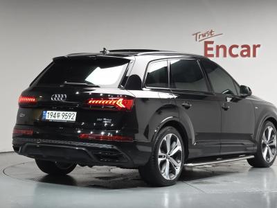 2022 Audi Q7