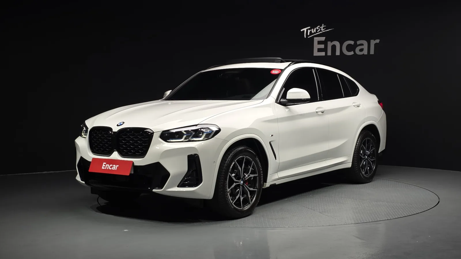 2022 BMW X4