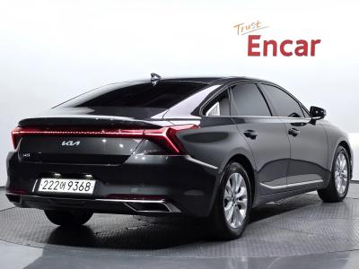 2023 Kia K8