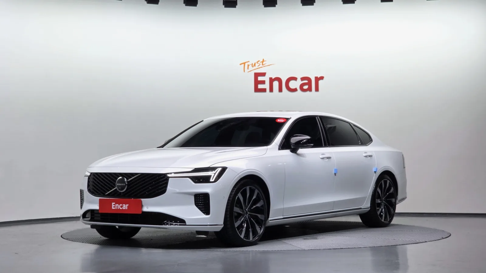 2026 Volvo S90