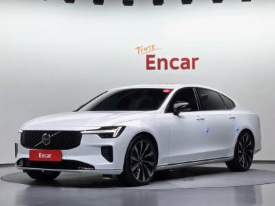 2026 Volvo S90
