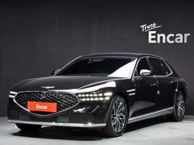 2022 Genesis G90