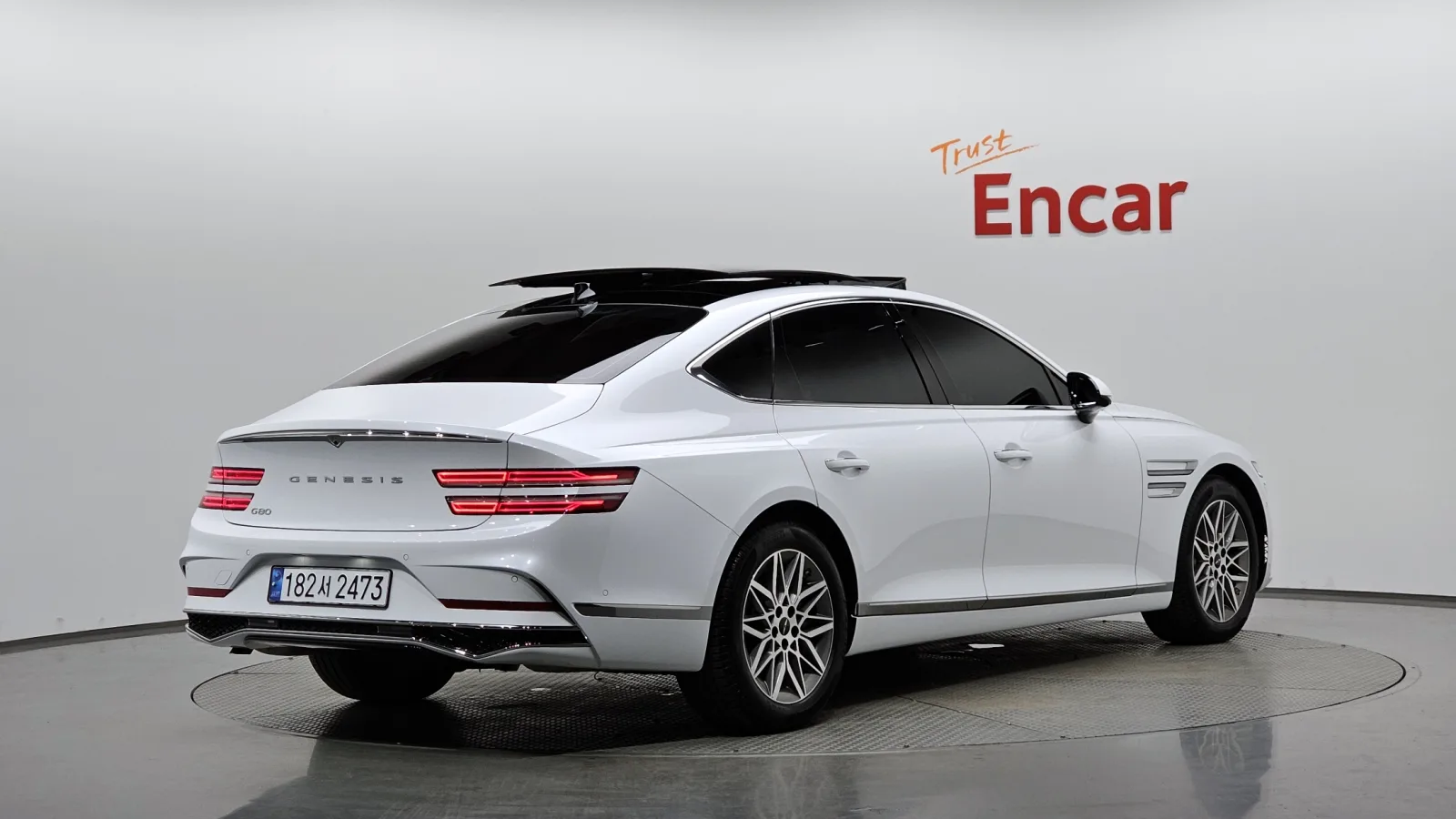 2025 Genesis G80