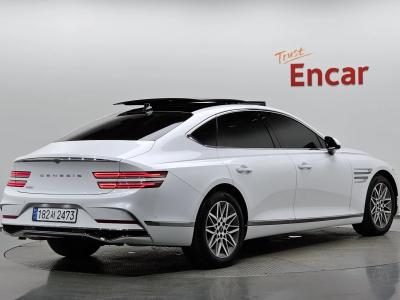 2025 Genesis G80