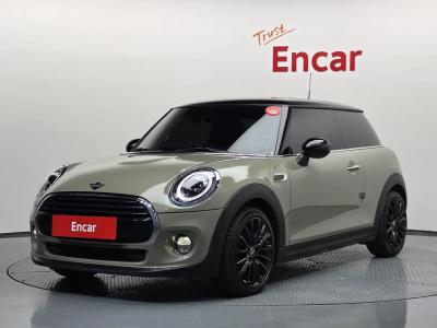 2019 MINI Cooper