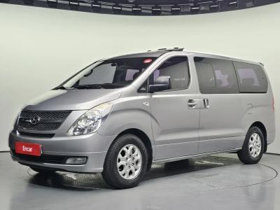 2013 Hyundai Starex