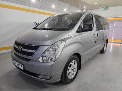 2012 Hyundai Starex