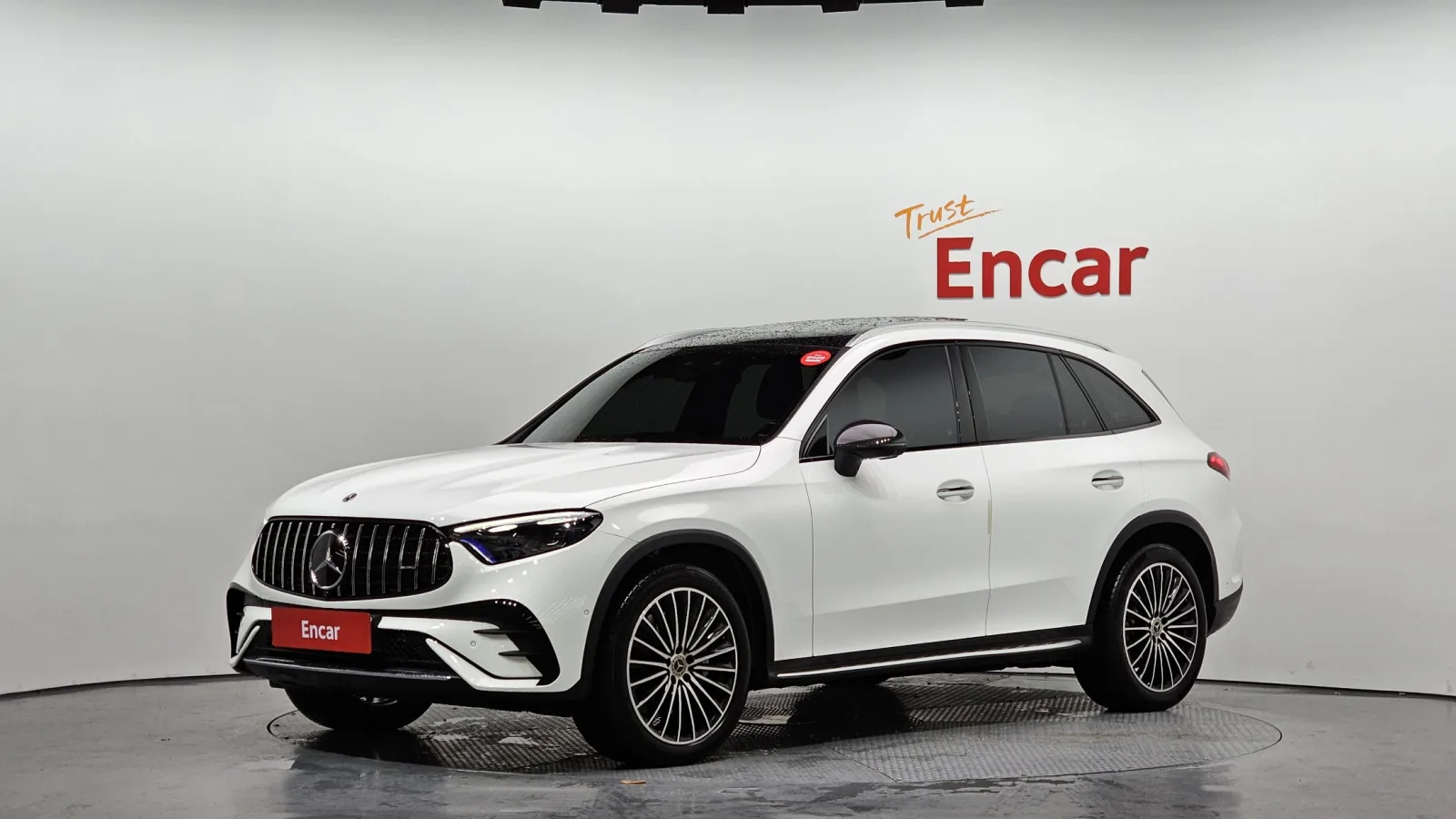 2025 Mercedes-Benz GLC-Class