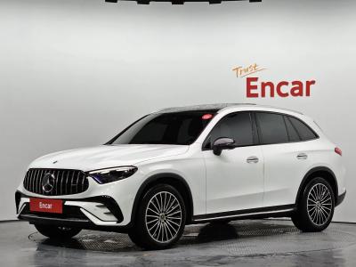 2025 Mercedes-Benz GLC-Class
