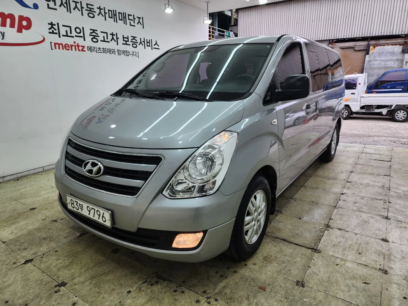 2016 Hyundai Starex