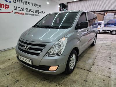 2016 Hyundai Starex