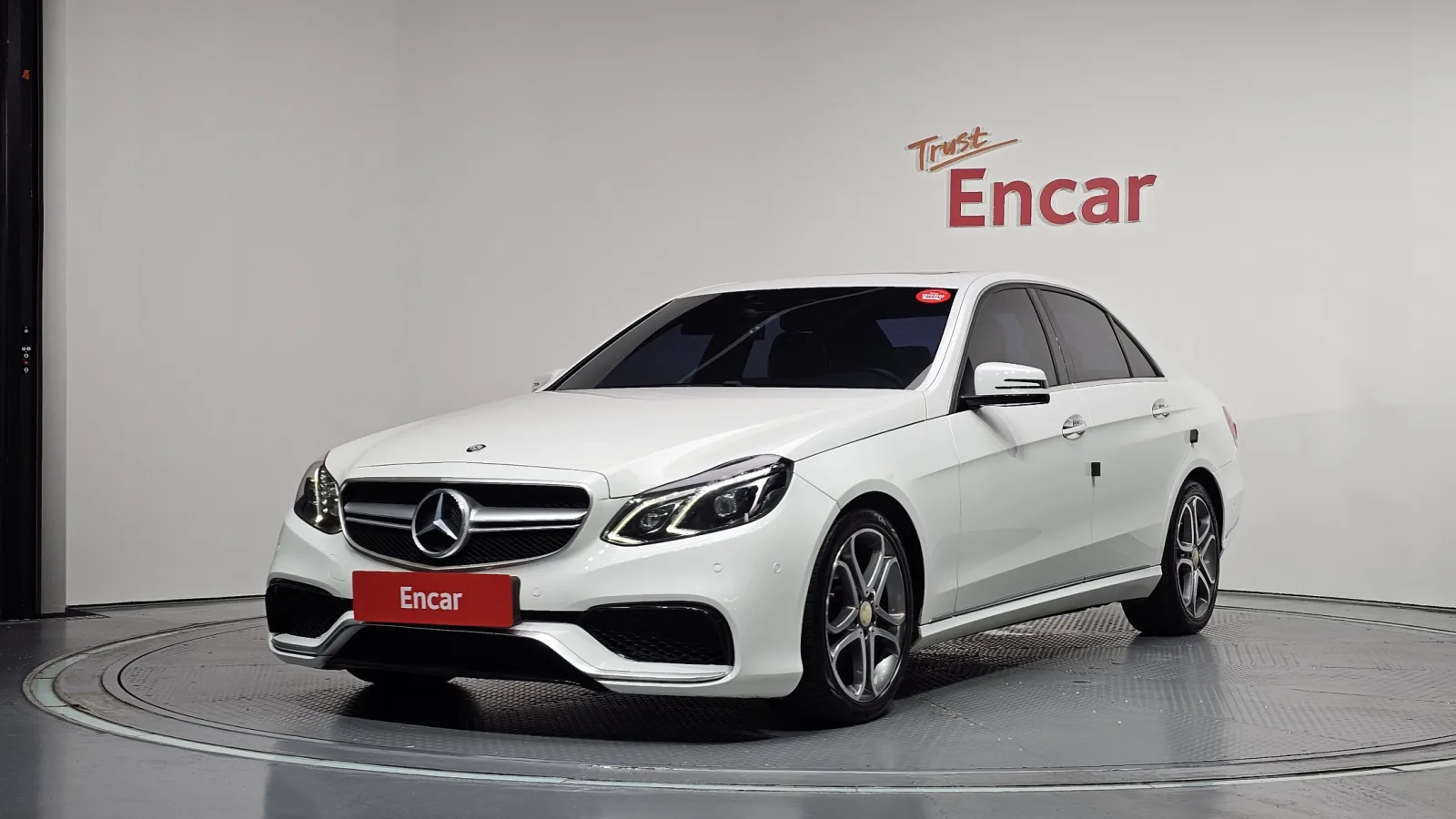 2016 Mercedes-Benz E-Class
