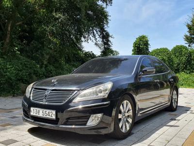 2012 Hyundai Equus