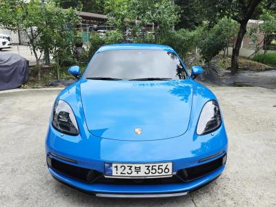 2023 Porsche 718