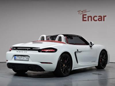 2023 Porsche 718