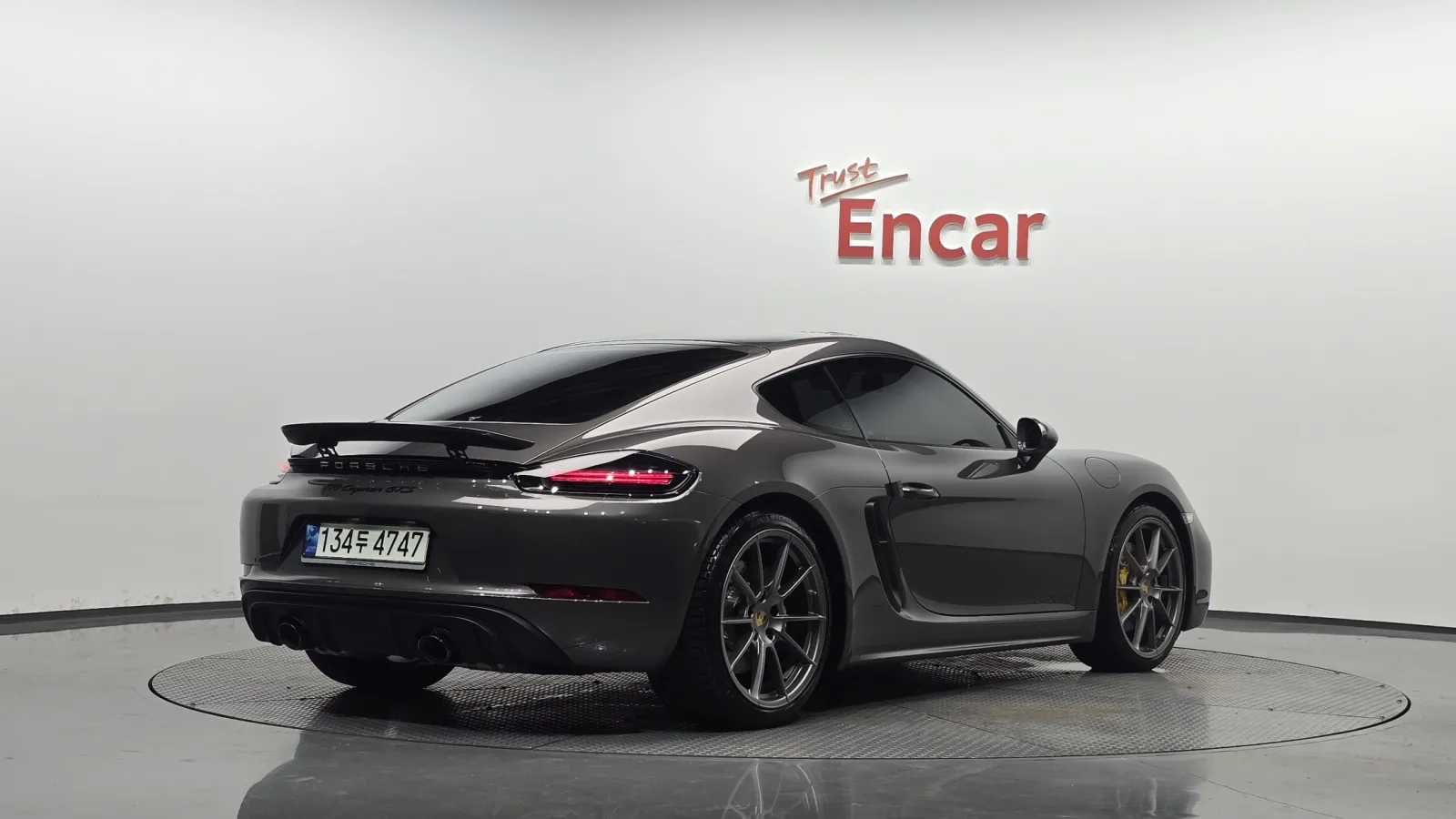 2021 Porsche 718