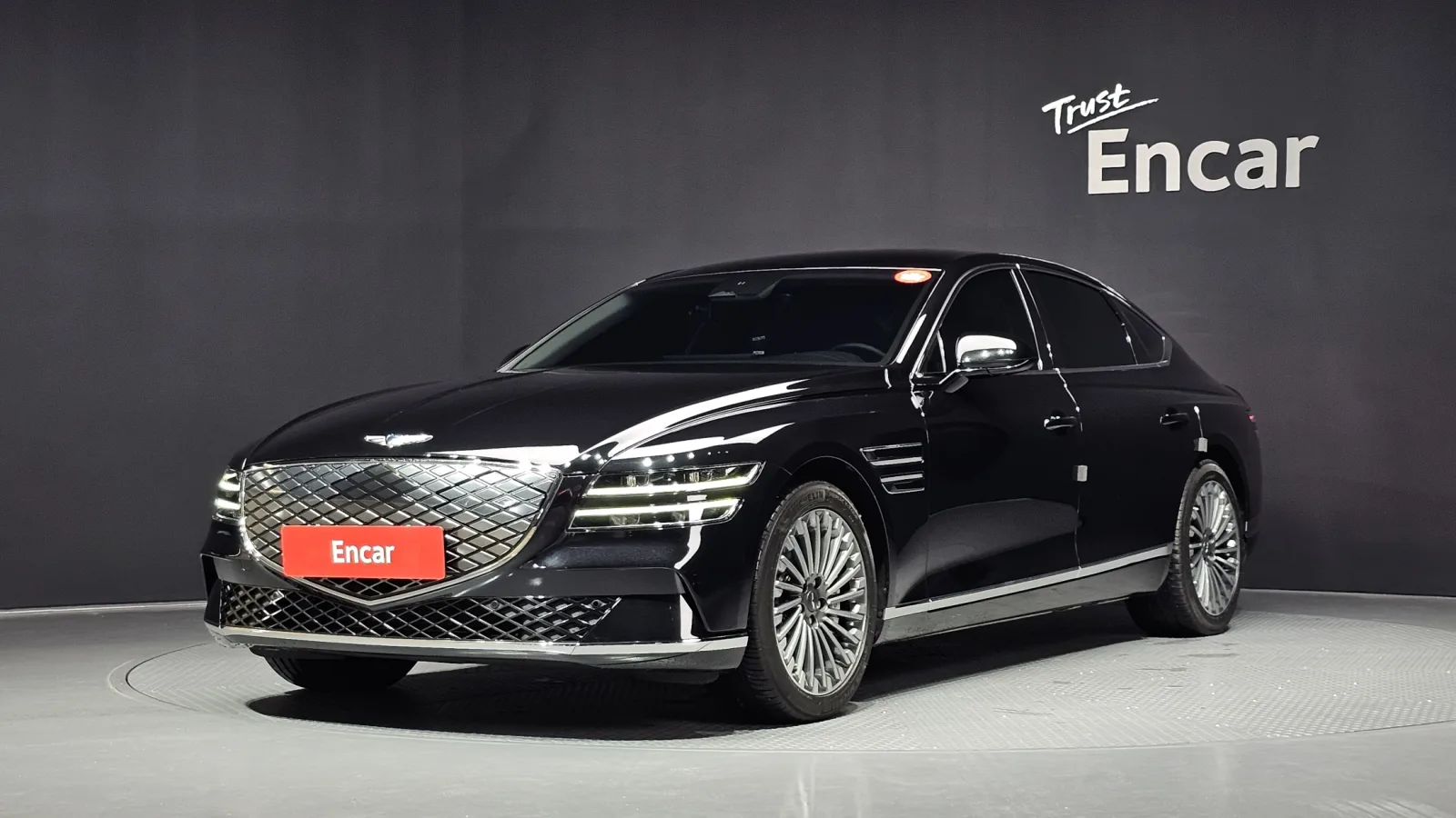 2023 Genesis G80