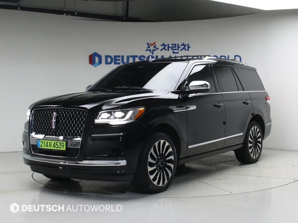 2023 Lincoln Navigator