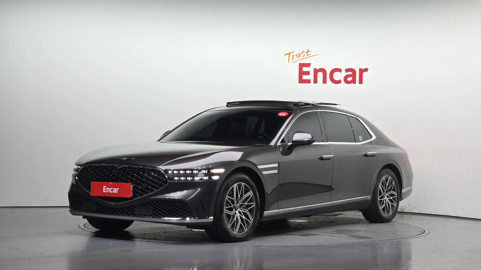 2022 Genesis G90