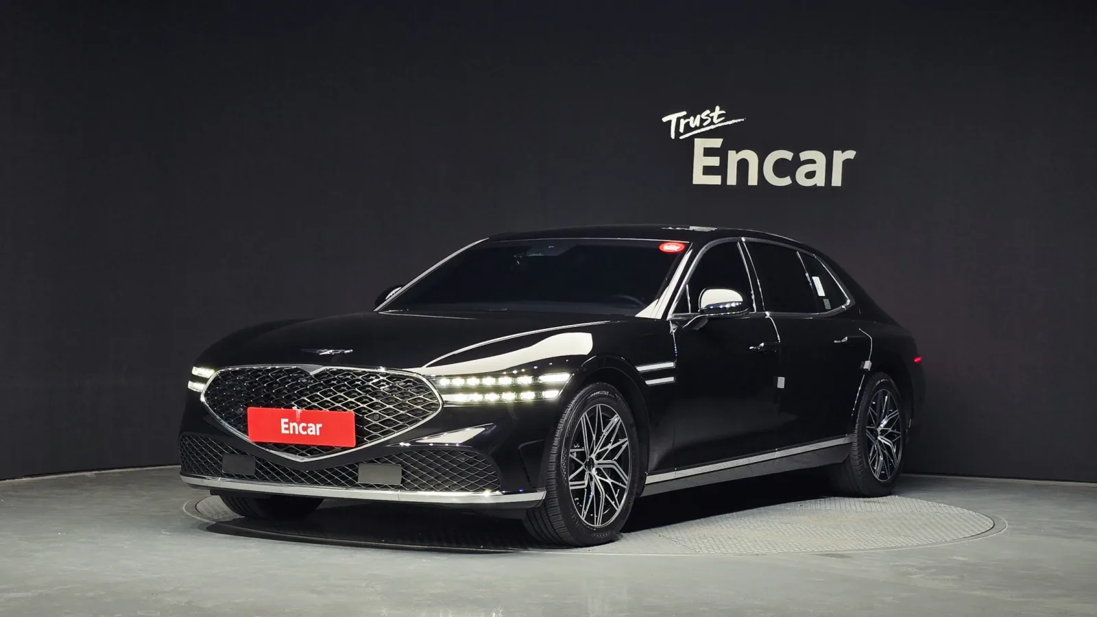 2022 Genesis G90