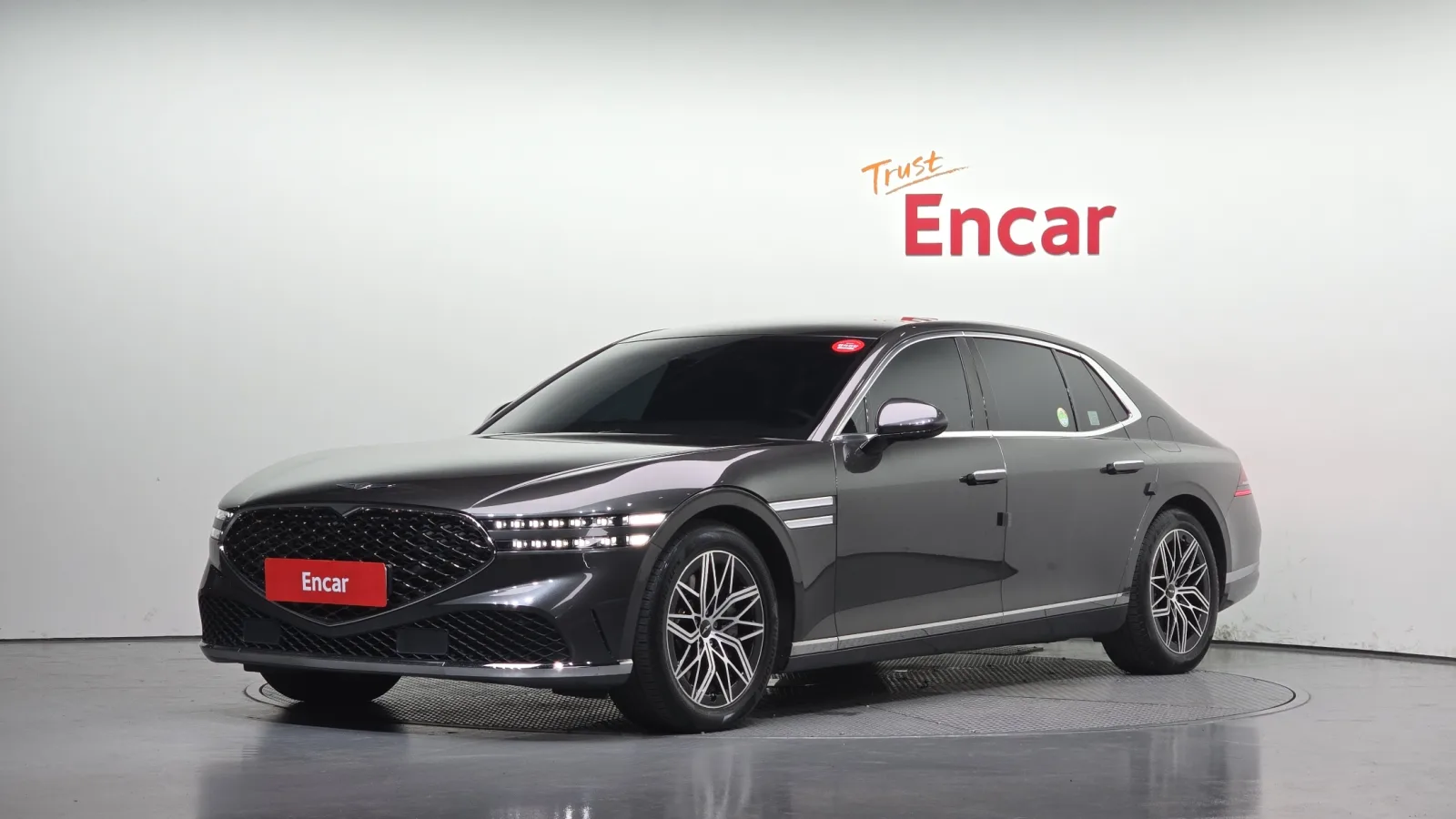 2023 Genesis G90