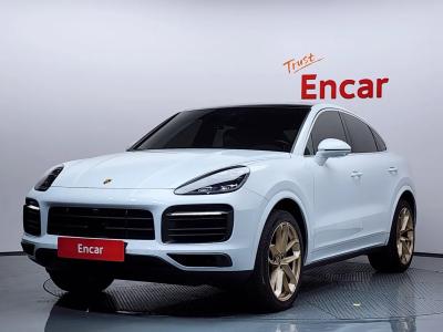 2022 Porsche Cayenne