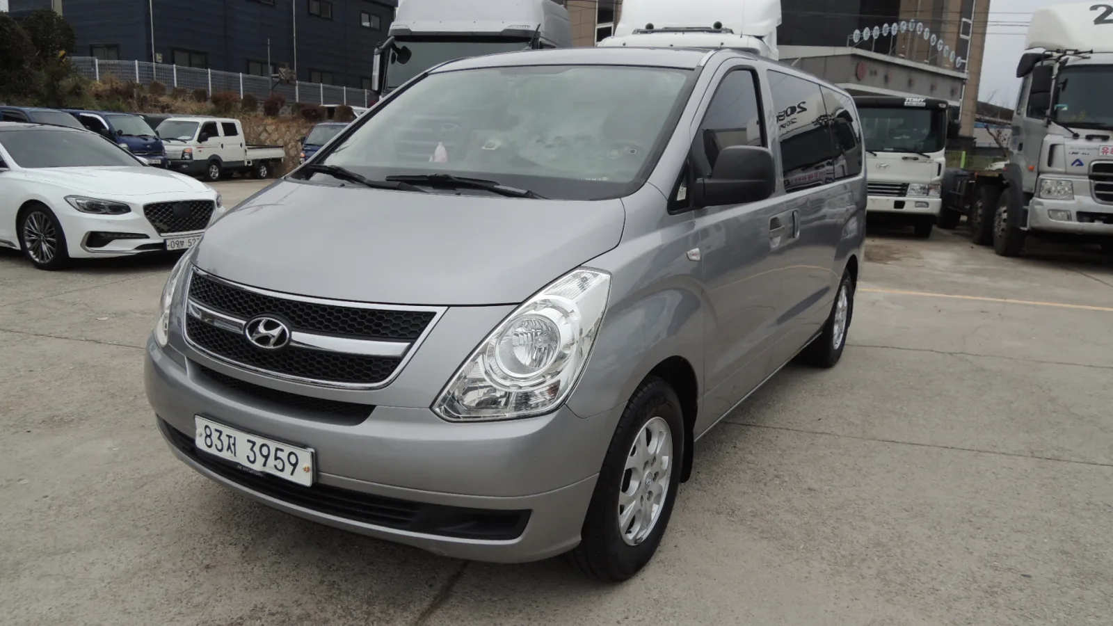 2012 Hyundai Starex