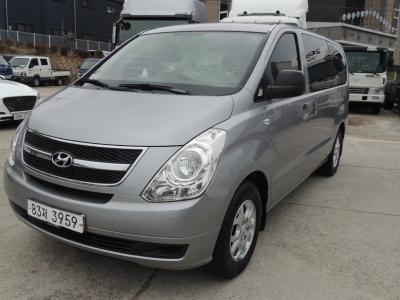 2012 Hyundai Starex