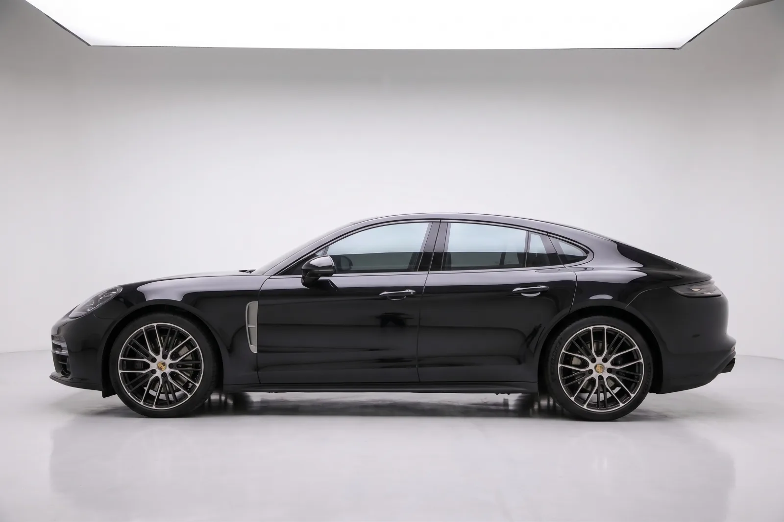 2023 Porsche Panamera