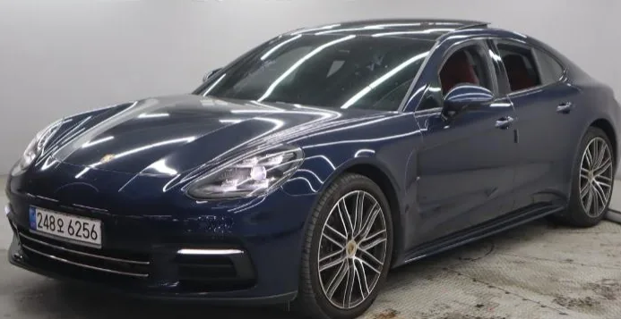 2018 Porsche Panamera