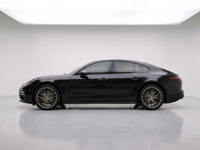 2023 Porsche Panamera