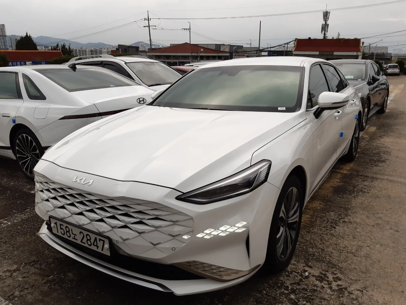 2023 Kia K8