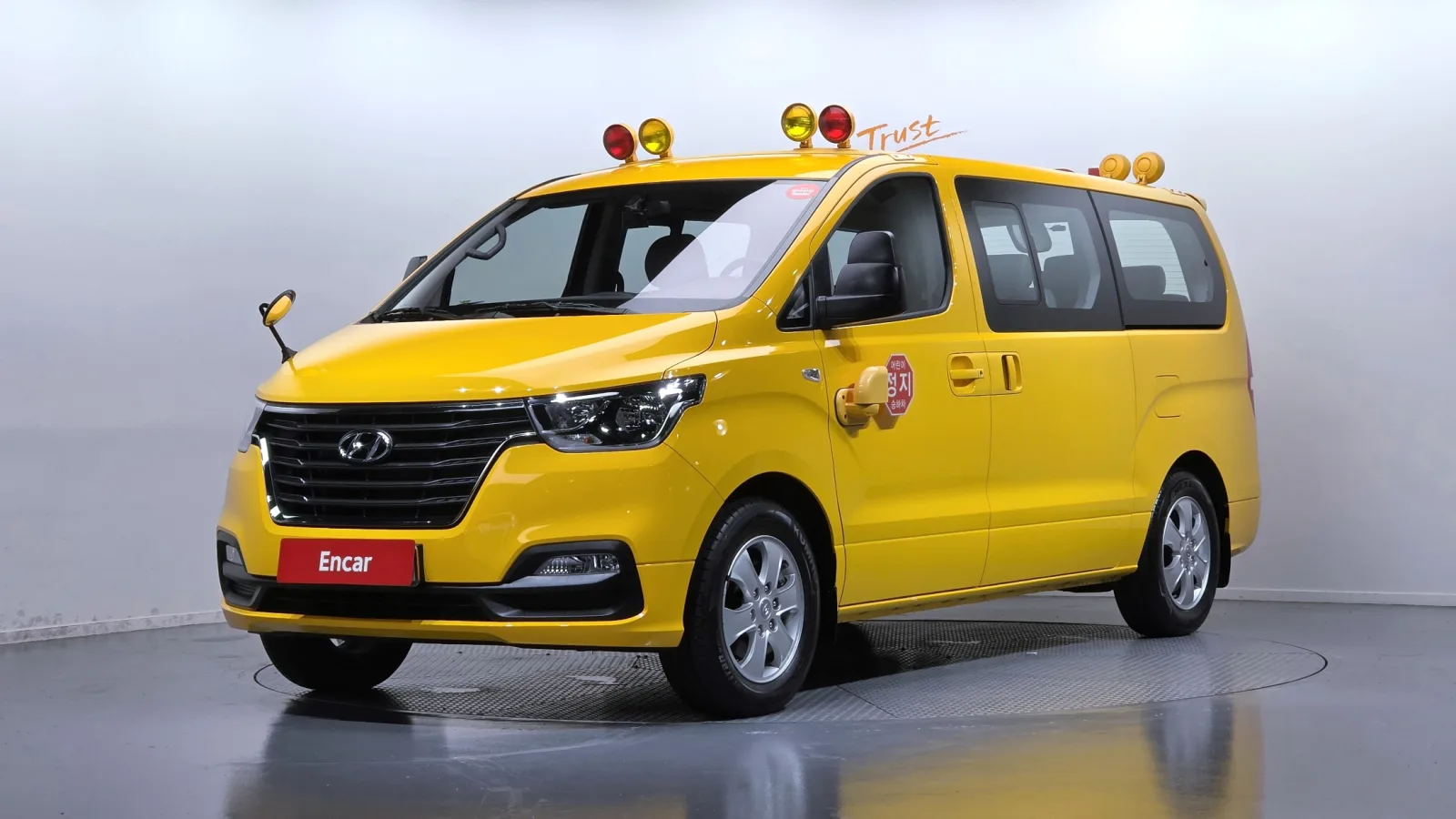 2020 Hyundai Starex