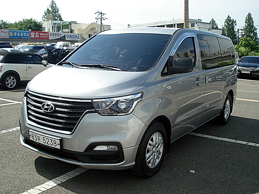 2018 Hyundai Starex