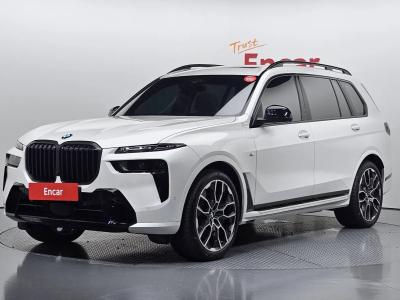 2025 BMW X7