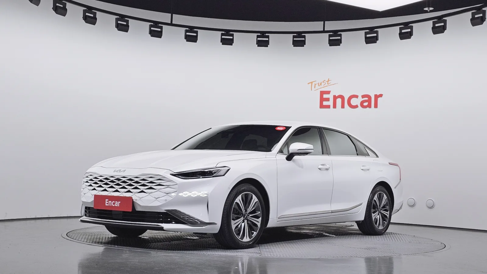 2023 Kia K8