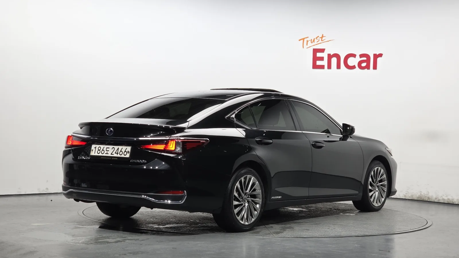 2021 Lexus ES