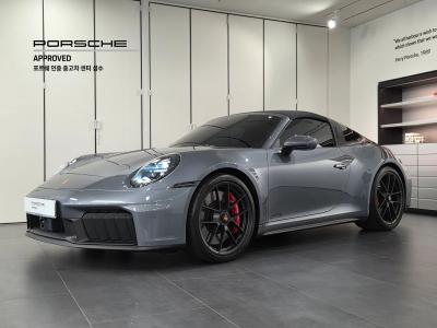 2025 Porsche 911