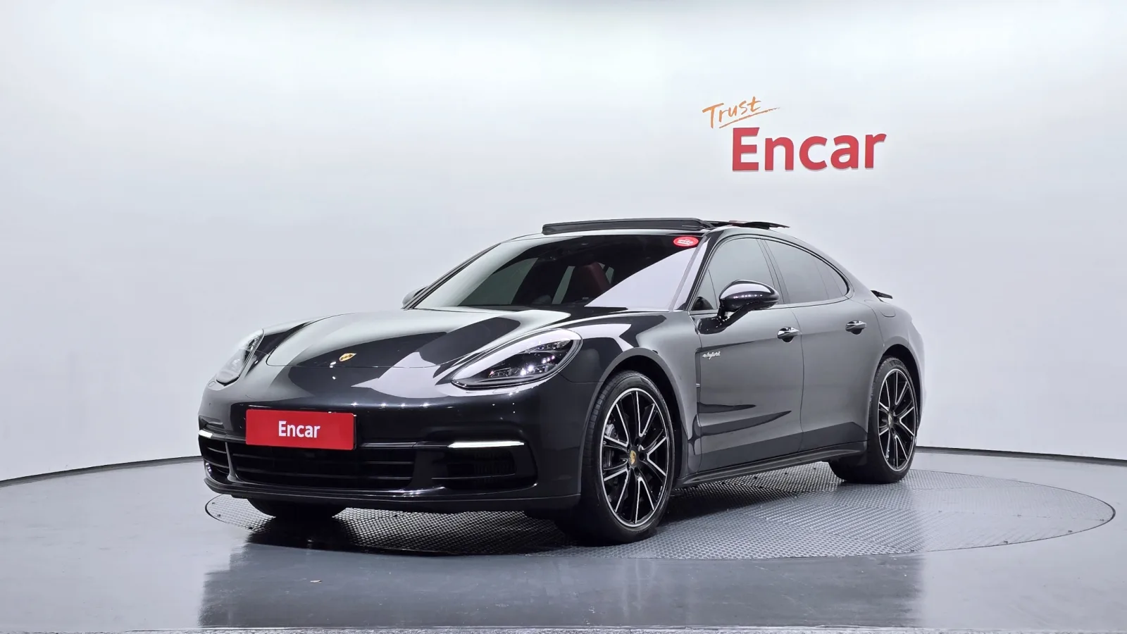 2019 Porsche Panamera