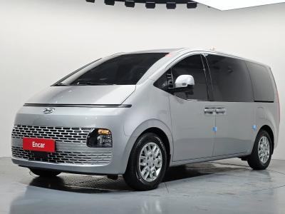2023 Hyundai Staria