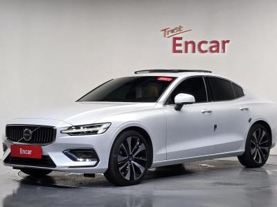 2025 Volvo S60
